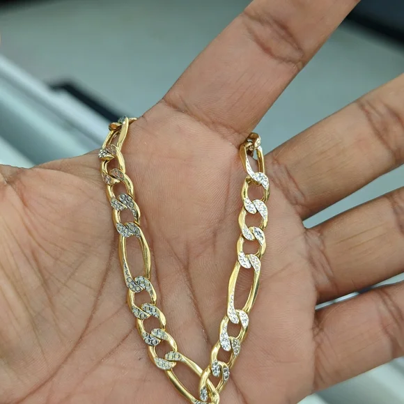 10kt Real Gold Figaro Diamond Cut Bracelet 8.1mm 8 Inch - Picture 7 of 11